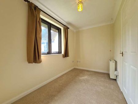 High Street, Great Baddow, CM2 - Photo 2