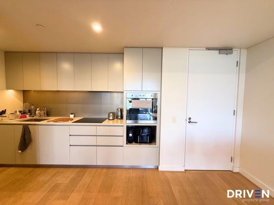 Chic 1-Bedroom Riverside Apartment! - Photo 1