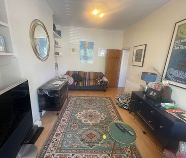 3 Bed Flat, Hartland Road, NW6 - Photo 3