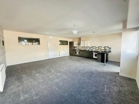 2 bedroom flat to rent - Photo 3