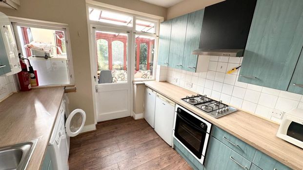 Walford Road, Uxbridge - Photo 1