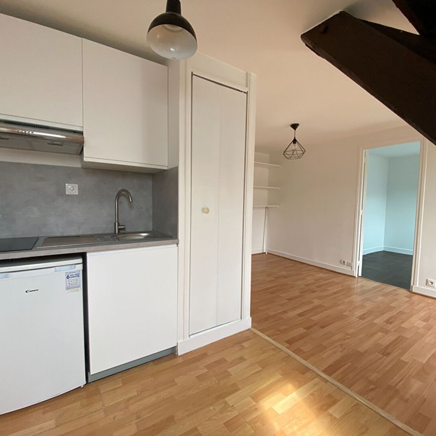 Location appartement 2 pièces, 24.34m², Saint-Cyr-l'École - Photo 1
