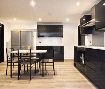 1 bedroom in a house share to rent - Photo 5
