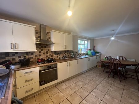 Dog Kennel Lane, Birmingham - Photo 2