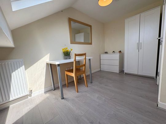 5 bedroom house to rent Pomona Street, Sheffield, South Yorkshire, S11 - Photo 1