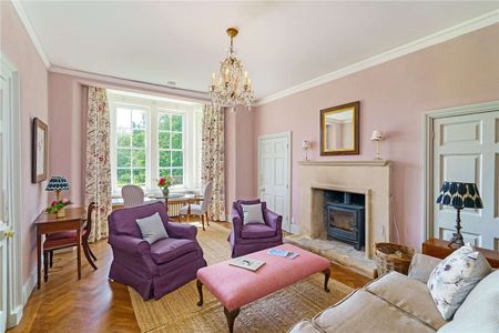 An extraordinary family home. - Photo 3