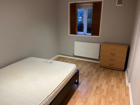 2 Bed Flat, Hartswood House, SW2 - Photo 5