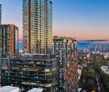Penthouse Split Level Residence Perched High within the Forum - Photo 6