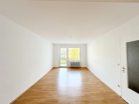 ATTRAKTIVE 3,5 ZIMMERWOHNUNG IN GUTER LAGE ZU MIETEN! - Photo 3
