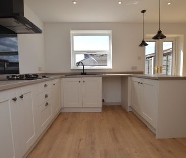 2 Bedroom Terraced House - Photo 1
