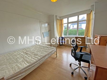 8 Trenic Crescent, Leeds, LS6 3DL - Photo 3