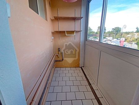 BEL APPARTEMENT TYPE T3/T4 - DANS RESIDENCE SECURISEE. BALCON.PARKINGS PRIVATIFS, - Photo 4