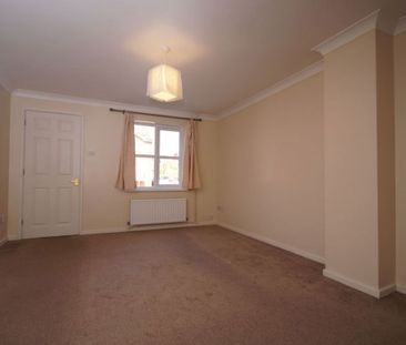 A 2 Bedroom House in Swindon Village GL51 0AP - Photo 4