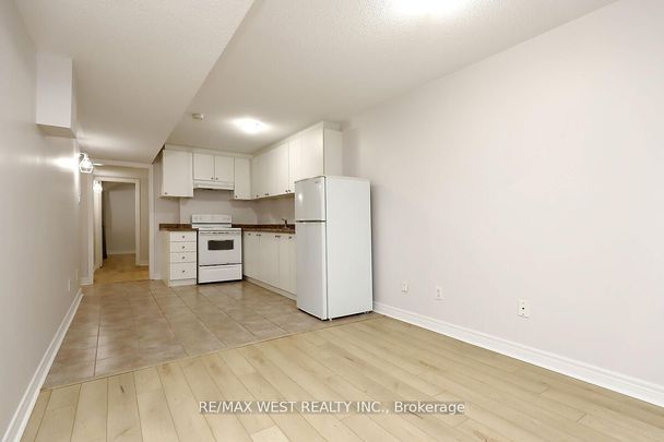 For Lease - 5453 Festival Drive Unit# Bsmt, Mississauga, Ontario - Photo 1