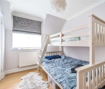 Clarendon Place, Badgers Copse, Camberley, Surrey, GU15 - Photo 4