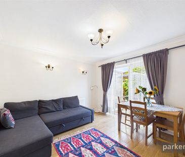Chicory Close, Earley, Reading, Berkshire, RG6 - Photo 2