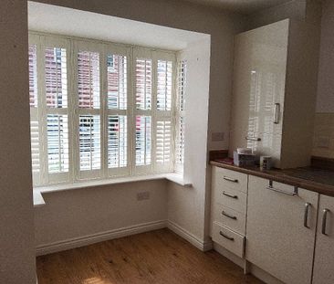 Parsons Way, Tongham, Farnham, GU10 - Photo 5