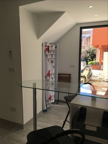 APPARTEMENT LA CIOTAT - 1 pièce(s) - 22.39 m2, - Photo 2