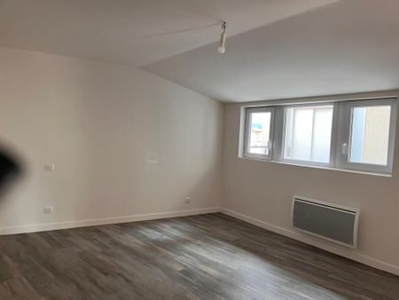 Location Appartement 3 pièces 69m² BRIOUDE 43100 - Photo 5