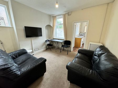 Willis Street, Heslington Road - P2301 - Photo 3