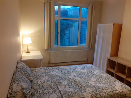 Room in a Shared House, Bessborough Road, HA1 - Photo 5