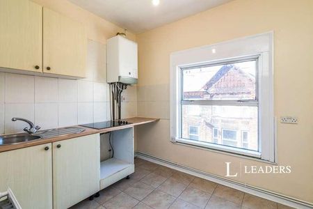 High Street, Lowestoft, Suffolk, NR32 - Photo 3