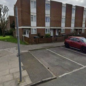 Room in a Shared House, Scotswood Walk, N17 - Photo 2