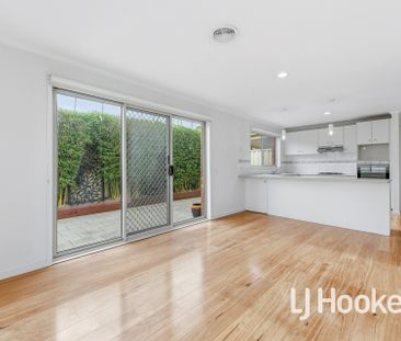 10/35 Narellan Drive, Hampton Park VIC - Photo 1