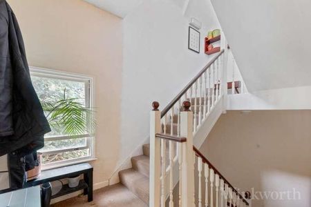 Trundleys Road, London, SE8 - Photo 2