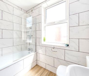 5 bedroom terraced house to rent - Photo 2