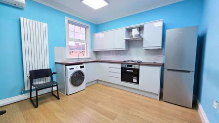 2 bedroom flat to rent - Photo 5