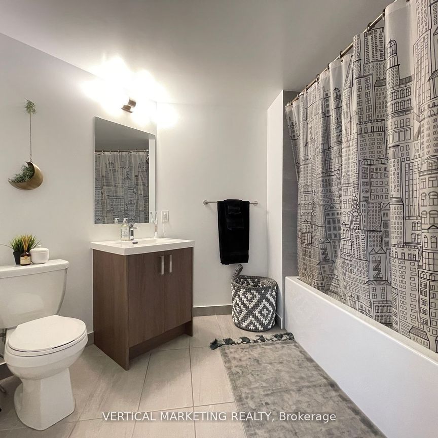 For Lease - 77 Mutual Street Unit# 2404, Toronto, Ontario - Photo 1