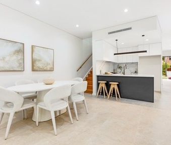 Brand New Luxury Beachside Residence - Photo 3