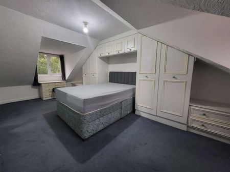 Caistor Close, Manchester, M16 - Photo 5