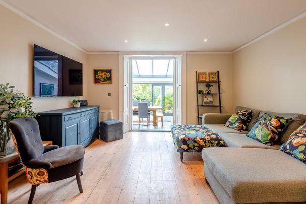 5 bedroom semi-detached house to rent - Photo 1