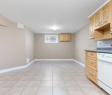 For Lease - 236 Woodale (Lower Lev) Avenue, Oakville, Ontario - Photo 6