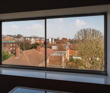 Studio Flat, Stretford Court, SW19 - Photo 6