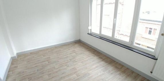 Location Appartement 2 pièces 42m² LOMME 59160 - Photo 2