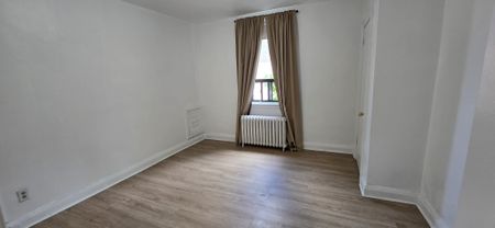 For Lease - 137 Eglinton Avenue Unit# 28, Toronto, Ontario - Photo 4
