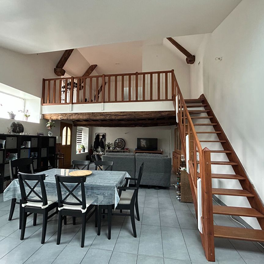 Location Maison 6 pièces 144m² MELESSE 35520 - Photo 1