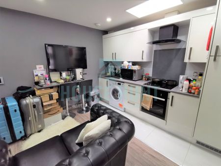 Renwick Apartments , 2 Bedroom Apartment, B29 7BL - Flat 306 - Photo 2