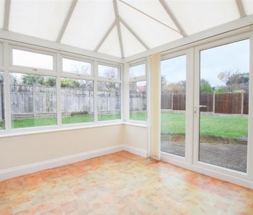 2 bedroom bungalow to rent - Photo 3