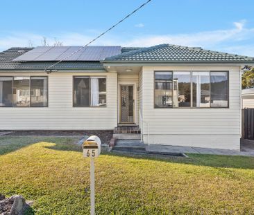 Perfectly located within walking distance to Beach, Schools, Transp... - Photo 4