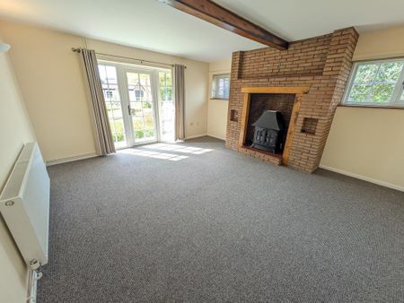 3 bedroom bungalow to rent - Photo 3