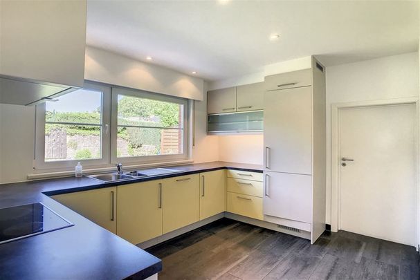 Villa 4 slaapkamers - rustige ligging - prachtige tuin! - Photo 1