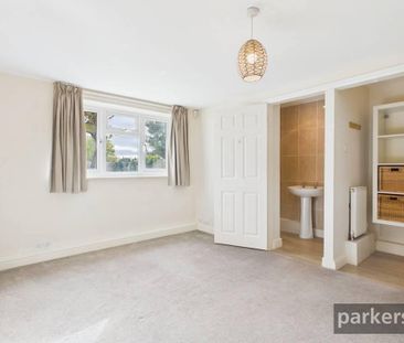 4 bedroom bungalow to rent - Photo 3