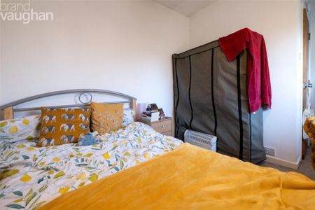 4 bedroom terraced house to rent - Photo 4