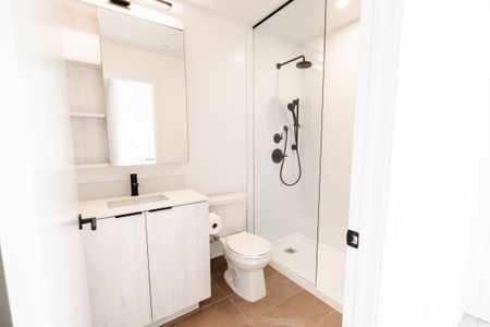 For Lease - 2495 Eglinton Avenue Unit# 805, Mississauga, Ontario - Photo 3