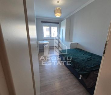 Apartament cu 3 camere, de inchiriat, loc de parcare, Giroc - Photo 6