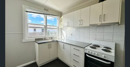 Modern 2-Bedroom Unit in Glenorchy - Photo 2